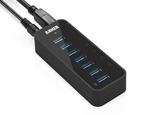 Anker 7 منافذ USB 3.0 Data Hub مع محول طاقة 36 واط ومنفذ شحن BC 1.2 لأجهزة iPhone 7 / 6s Plus و iPad Air 2 و Galaxy S Series و Note Series و Mac و PC و USB Flash Drives والمزيد